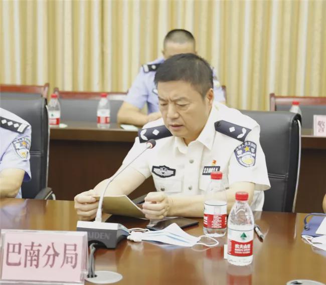 警务机制改革 | 探秘垫江公安内部"最多跑一次"警务机制运行