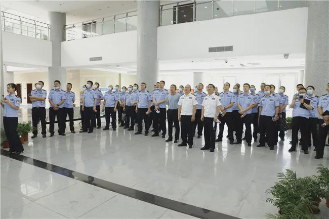 警务机制改革 | 探秘垫江公安内部"最多跑一次"警务机制运行