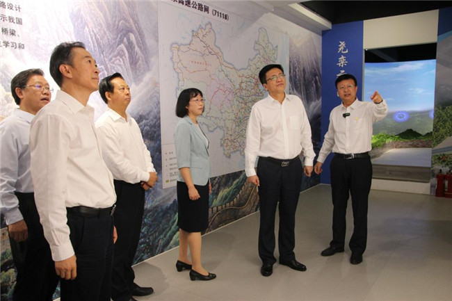 河南省交通运输厅党组书记,厅长徐强出席河南交院教师