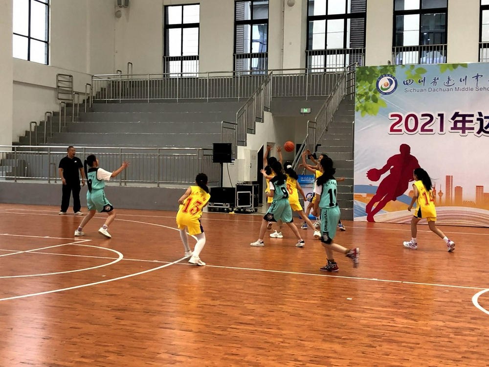达川区城南学校小学女子篮球组在区中小学生篮球比赛中荣获佳绩