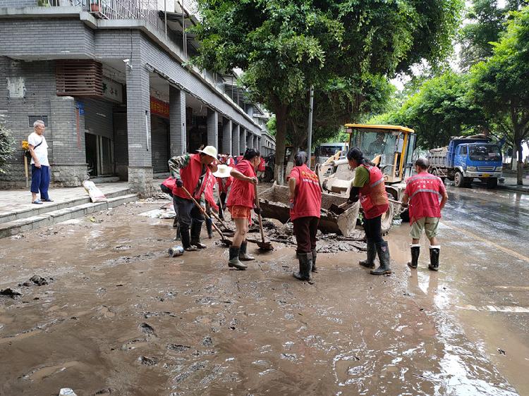 巴南区鱼洞街道重建家园胜利在望