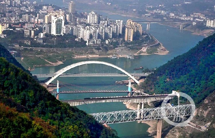 春节好去处 | 北碚新建鸡公山观景台 一眼望尽八座大桥 "八桥叠翠"