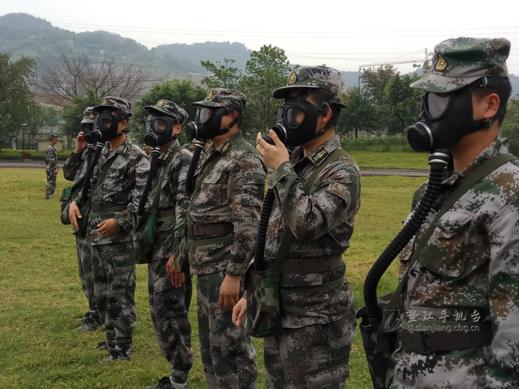 垫江县民兵教练员轮训备勤上新台阶