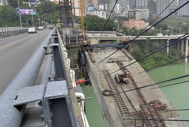 涪陵乌江大桥复线桥东桥头立交或年底建成