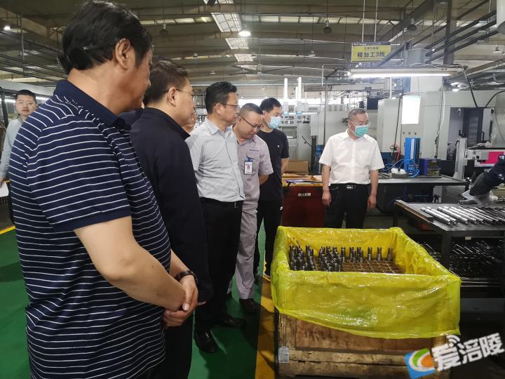 涪陵新闻 > 正文 5月9日,西藏自治区昌都市人大常委会副主任邓文昌率