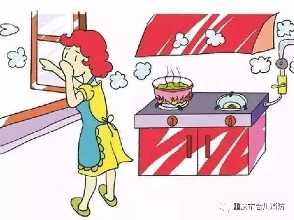 燃气灶离窗户近,火焰被风吹灭.没及时关闭燃气阀门,燃气漏出.