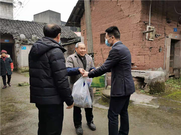 何以解乡愁九龙坡区陶家镇党员干部今年这样做