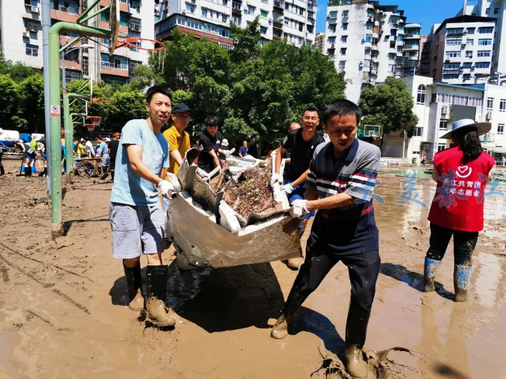 綦江新闻 正文6月22日,綦江流域遭遇1940年以来的最大洪水.