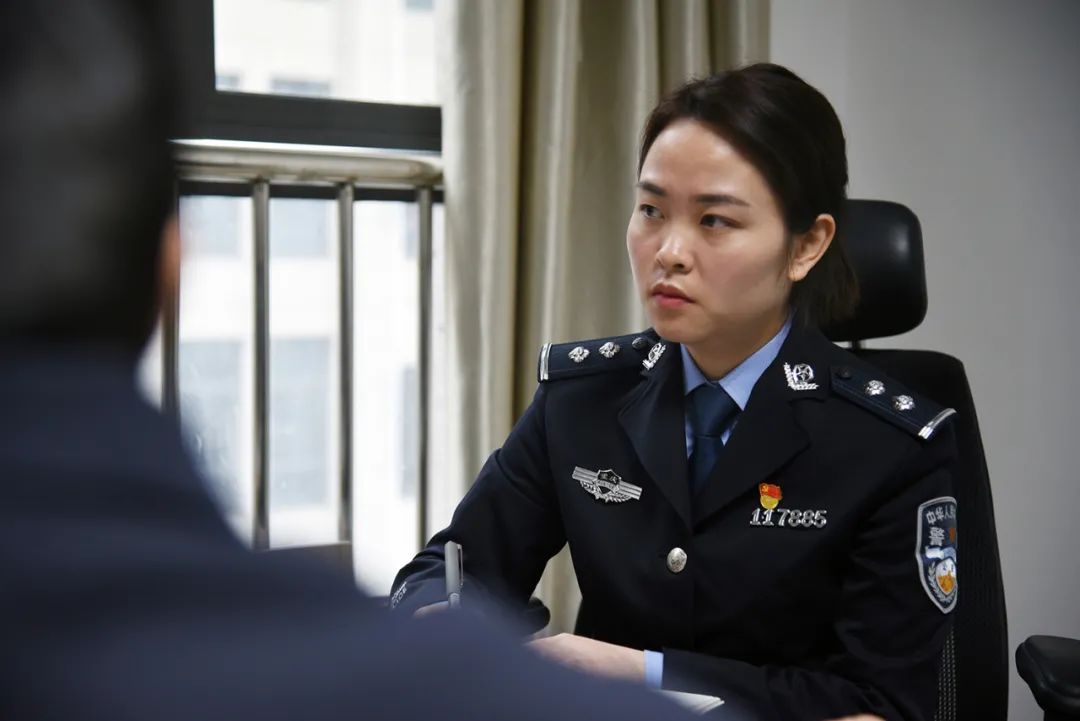 女民警刘庆:警营里绽放的铿锵玫瑰