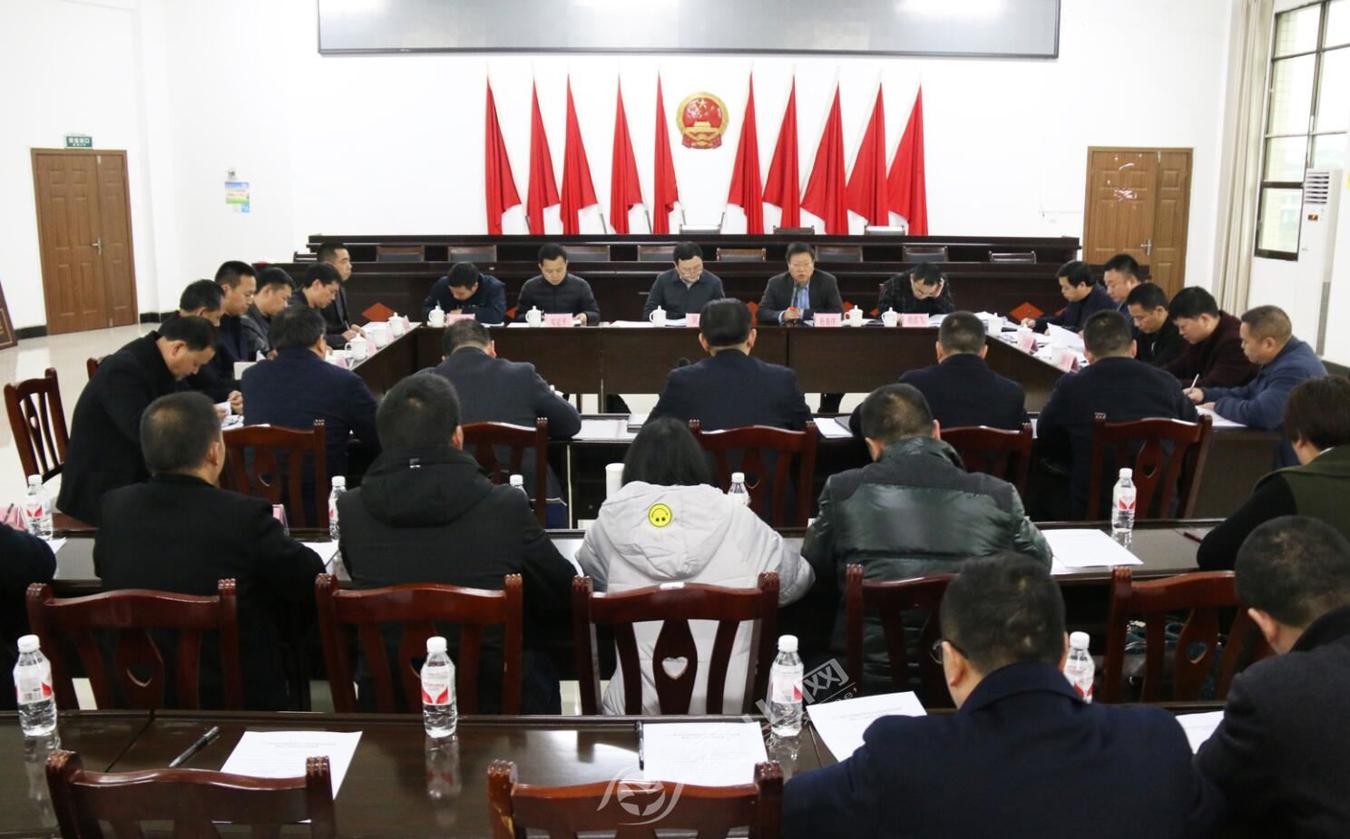 市财政局吴辉一行来秀调研