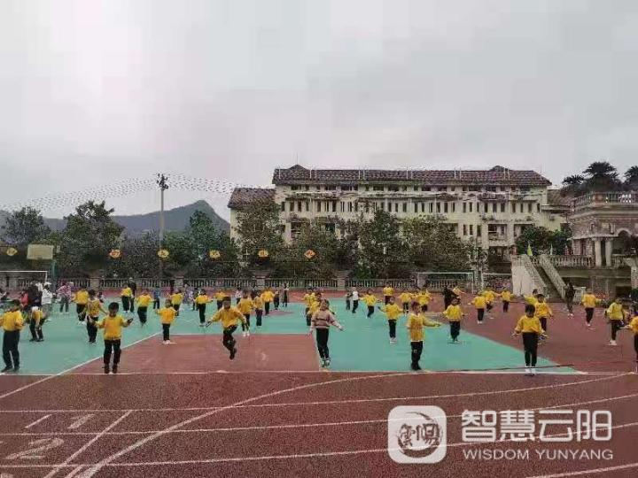 双江小学举办2021年春季跳绳运动会