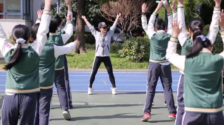 怎么成为高中体育老师 26394d5efda5f37ec978e249a97969c9.jpg