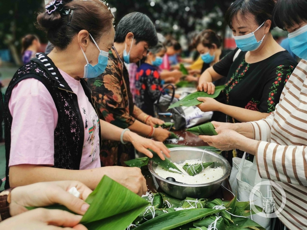 包粽子,品粽香 这个社区迎端午好热闹(6464605-20210611123827.jpg