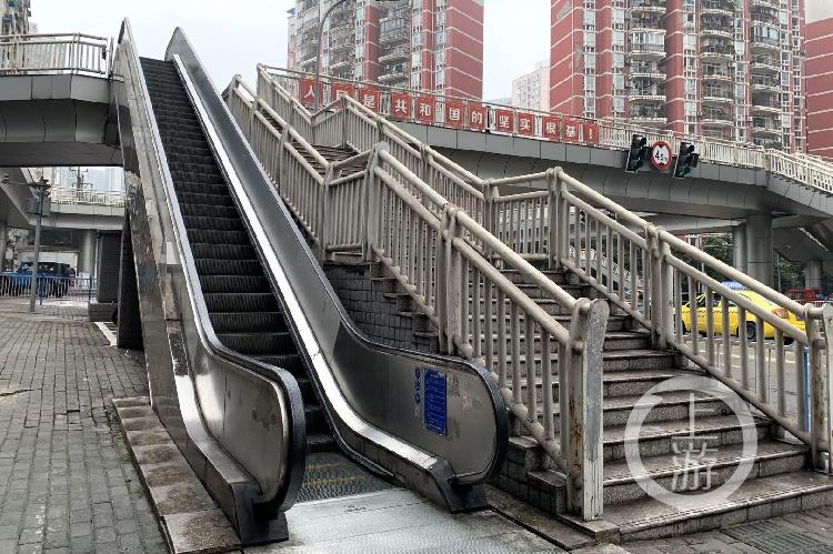 曝光台追踪"病倒"一个月多的南湖路人行天桥电扶梯 终于"康复"啦
