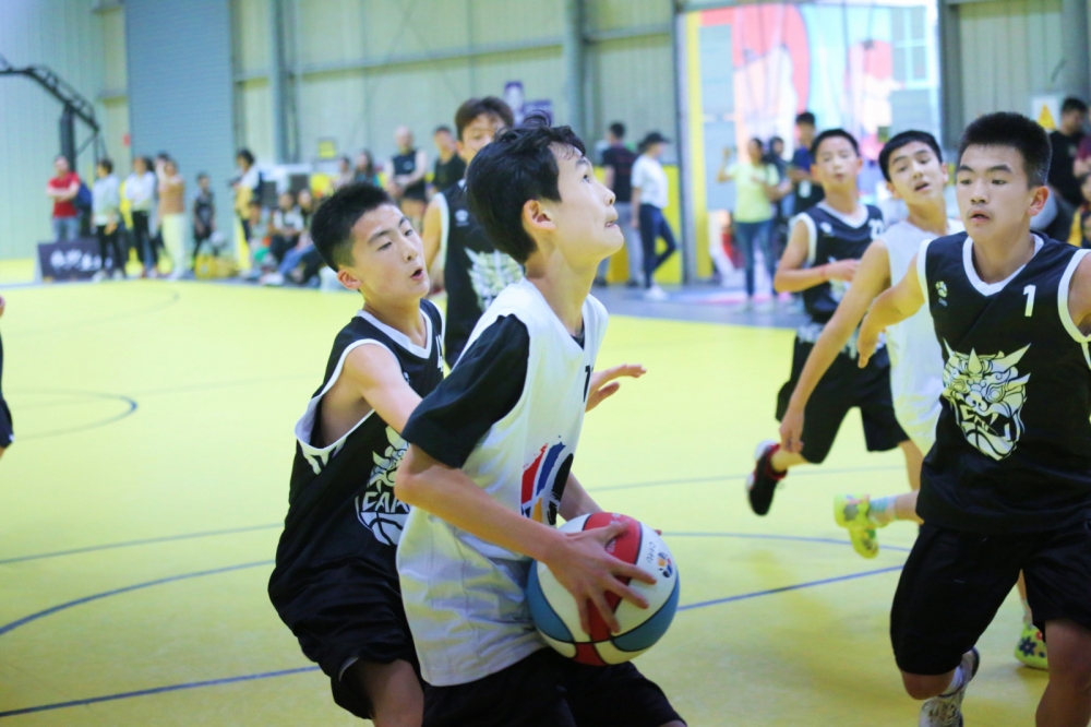全国青少年篮球联赛重庆站首次举行冠军将代表重庆参加总决赛