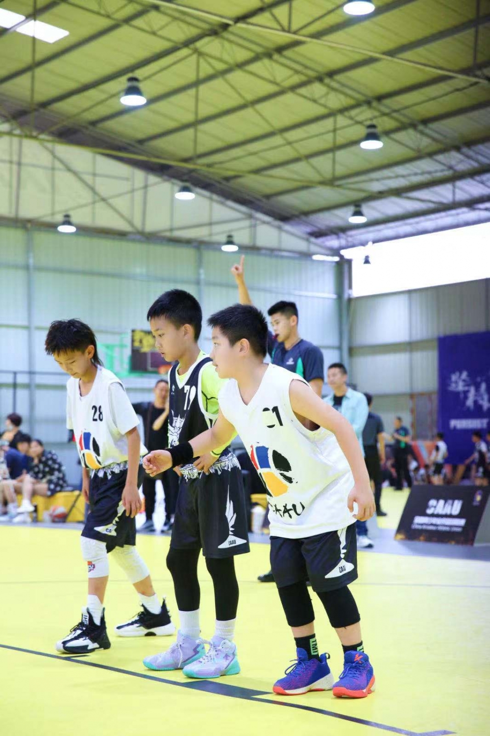 全国青少年篮球联赛重庆站首次举行冠军将代表重庆参加总决赛
