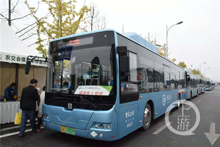 记者从重庆交通开投公交集团两江公交公司获悉,为方便市民出行,两江