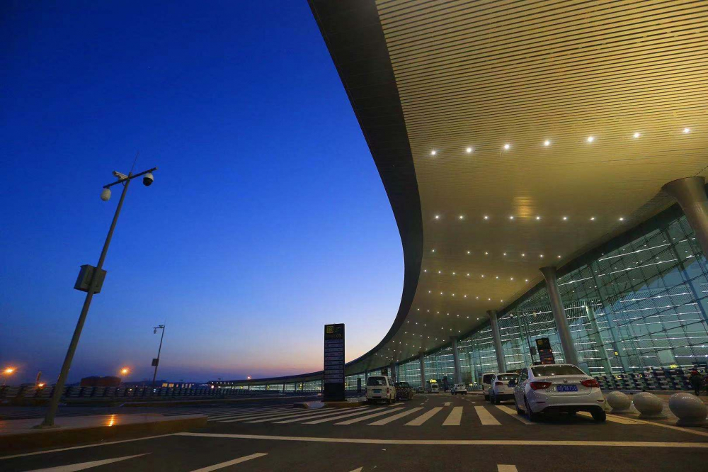 五一节,重庆江北机场起降航班4700架次 预计迎送旅客67万人次