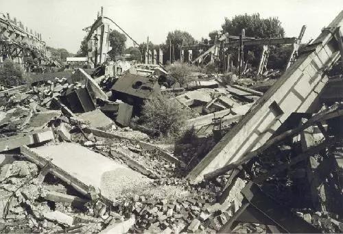 文字记载以来最大的一次地震1975年2月4日19时36分,在辽宁省南部海城
