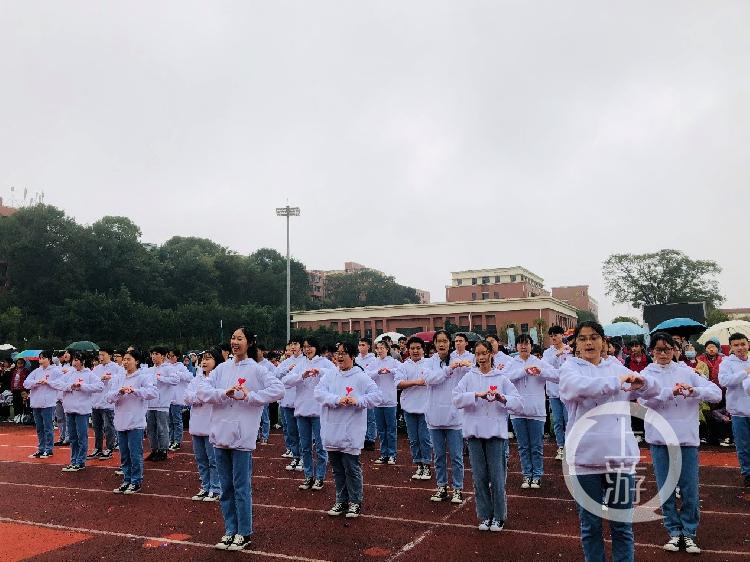 和科体相伴 与仁爱同行 育仁中学举办第15届校园文化艺术节