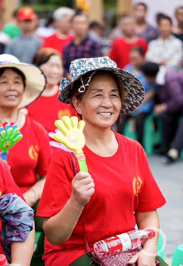 丰收的笑脸 渝北区首届"中国农民丰收节"精彩纷呈