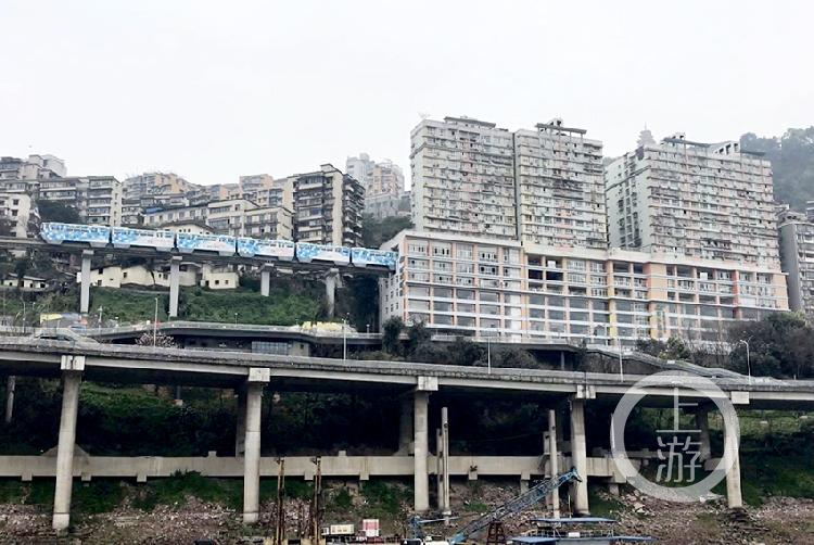 我市两条轮渡航线复航 从江上打卡重庆的春天