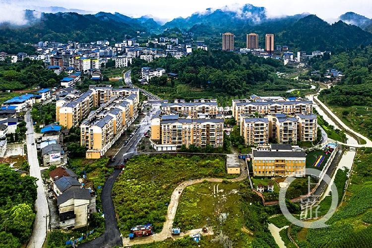 《接龙新村》组照九 周凯文 摄于巴南区接龙镇农民新村《接龙新村》组