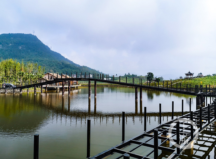 三峡漫城一方青山碧水休闲胜地