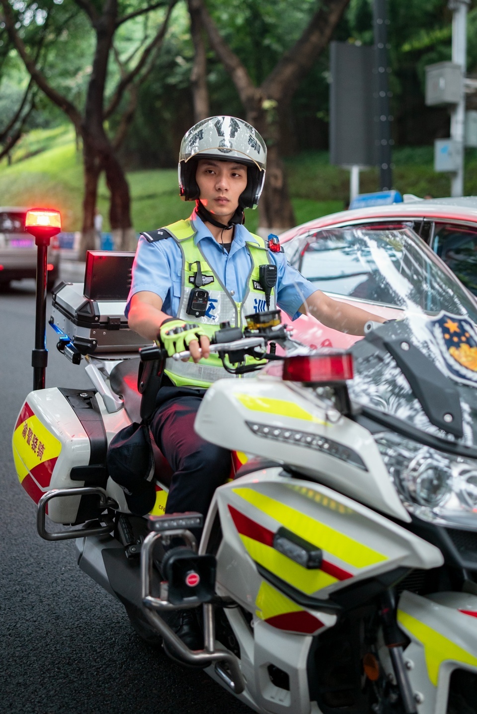 辅警手机壁纸图片