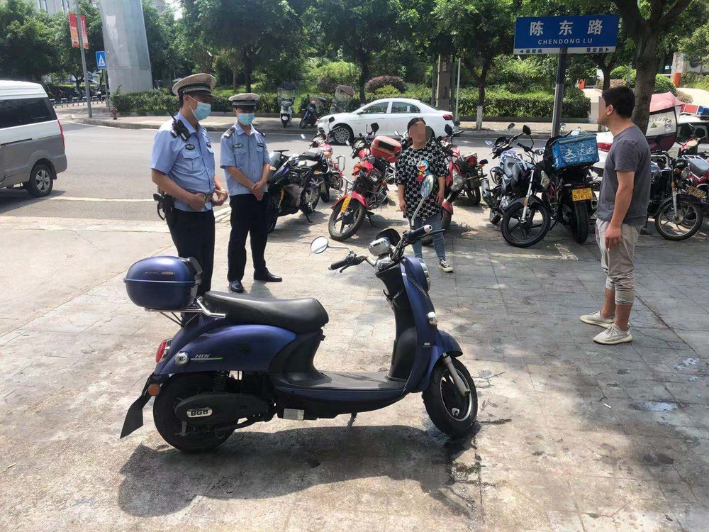 电动车卖给别人了,出了事谁负责