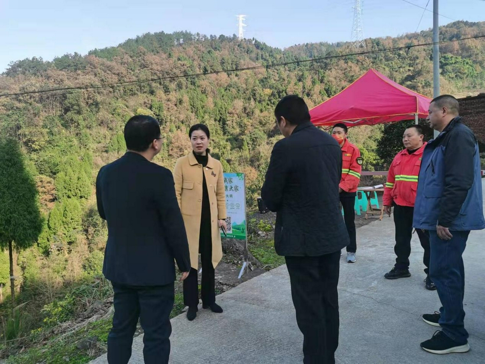 颜露萍率队到西山林场调研森林防灭火及林长制工作