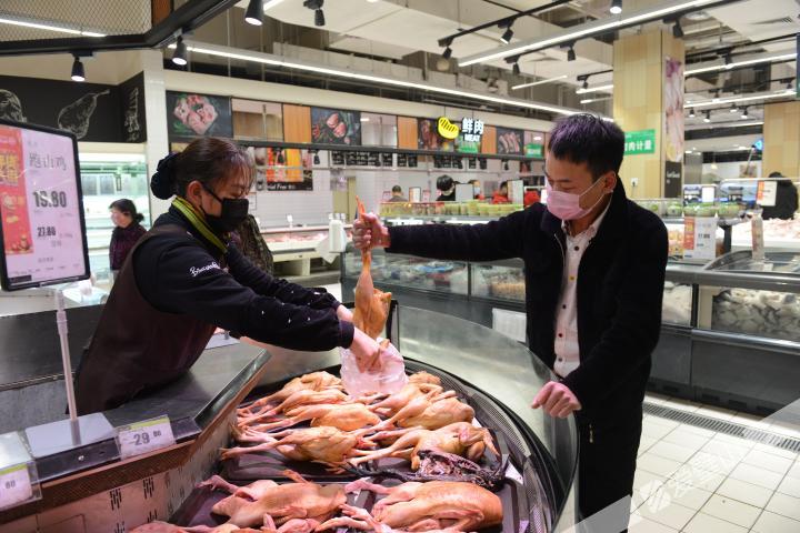 璧山市场白条鸡价格平稳 质量有保证