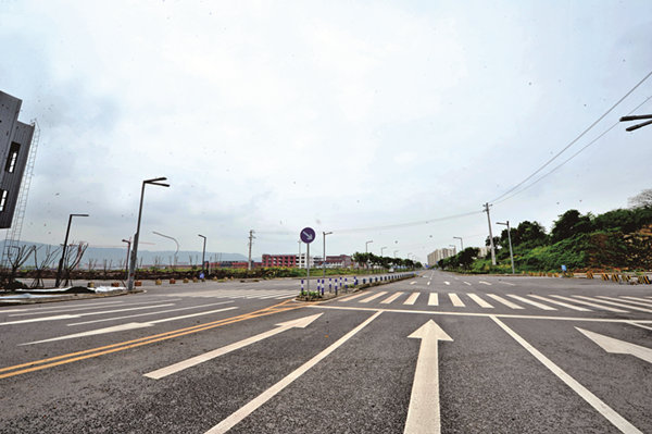 含谷高端裝備製造園道路三橫線完工