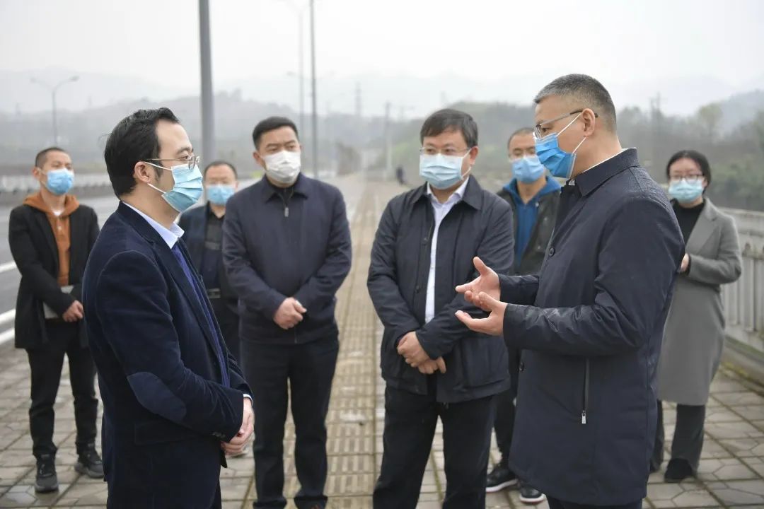 颜伟调研重庆朝天门国际商贸城时强调抢抓成渝地区双城经济圈建设机遇