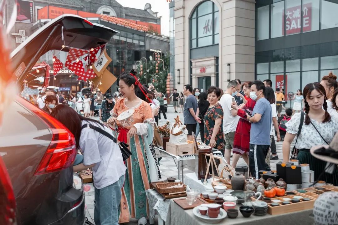 濱路拾級而上這次端午夜市請千萬不要錯過錯過了之前的彈子石老街夜市