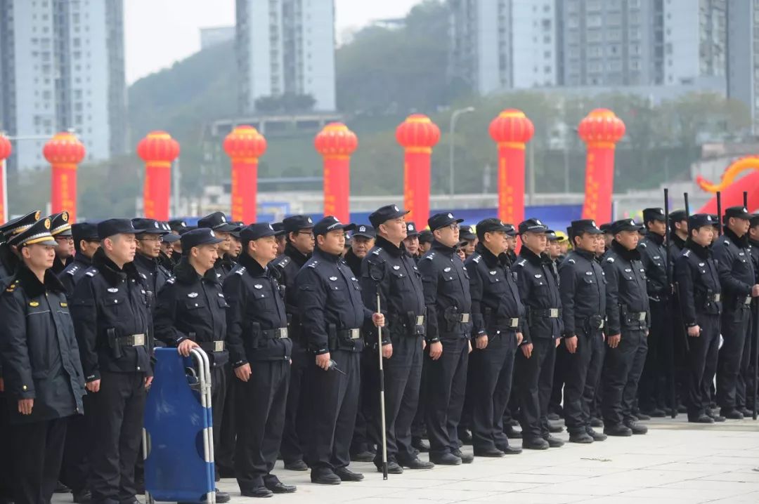 向奮鬥者致敬分局民警王雪峰榮獲2019年重慶五一勞動獎章