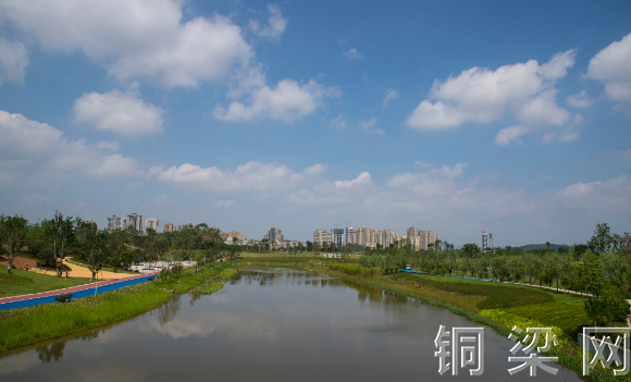 水清岸绿美景现—铜梁水岸同治创造优良水生态环境