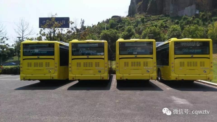 5米中型汽电混合城市公交订购的10台宇通h10日前万运万州公交公司终于