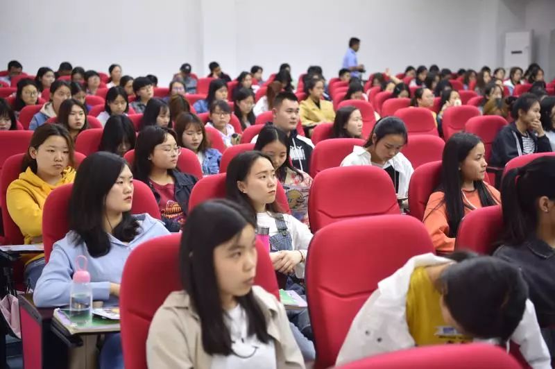 万州警方走进重庆幼儿师范高等专科学校揭秘套路贷