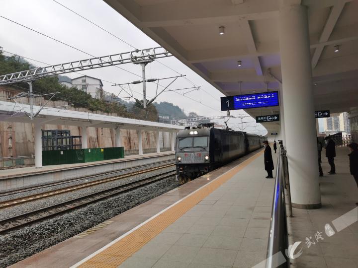 武隆火车站新站房2月9日正式投入运营