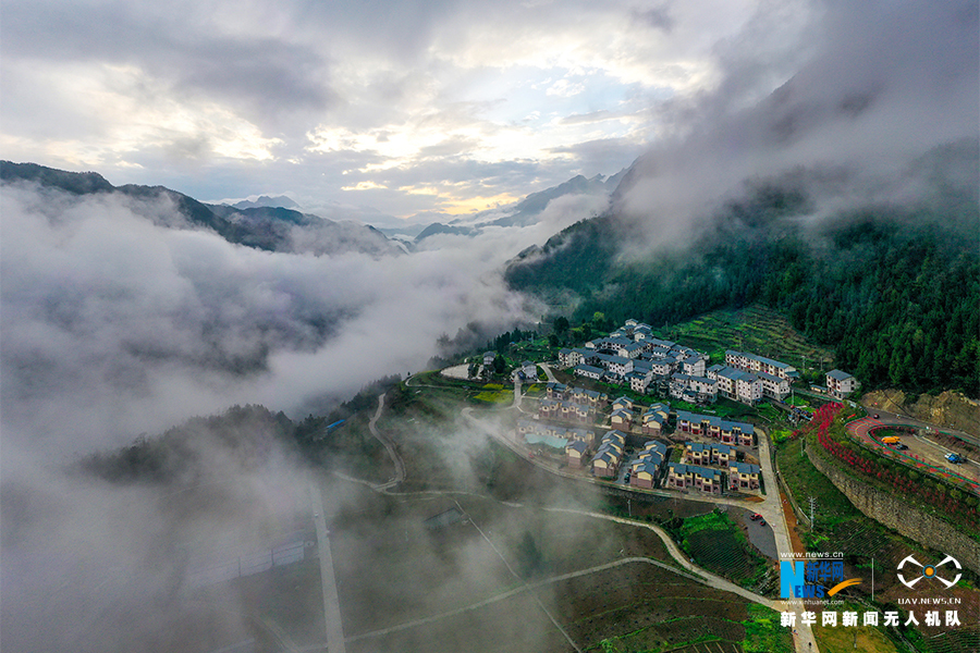 飛閱中國鄉村振興路上的重慶茶山村