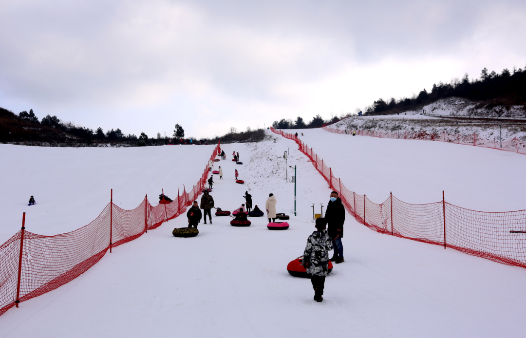 重庆云阳龙缸滑雪场图片