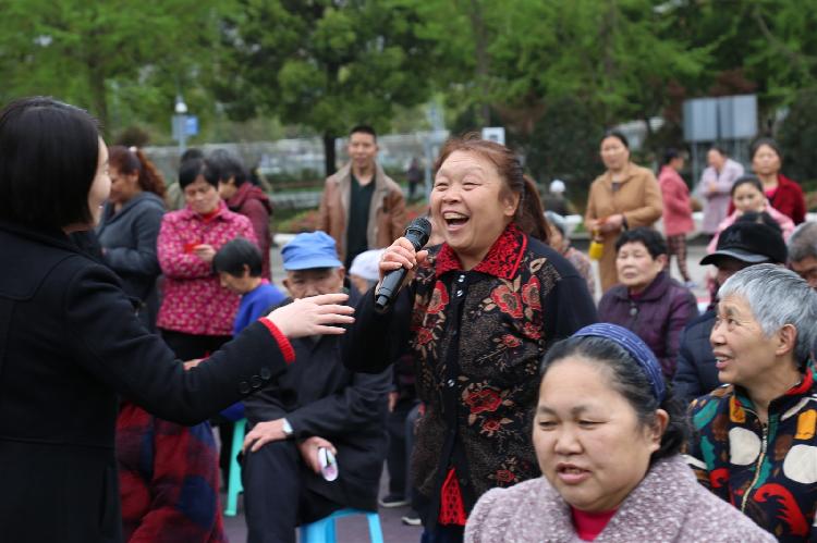 农村人口 丧葬费_2016退休人员丧葬费标准