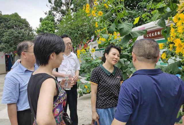 四川省|四川省知识产权中心专家学者到大邑“金牧粮草”基地考察调研