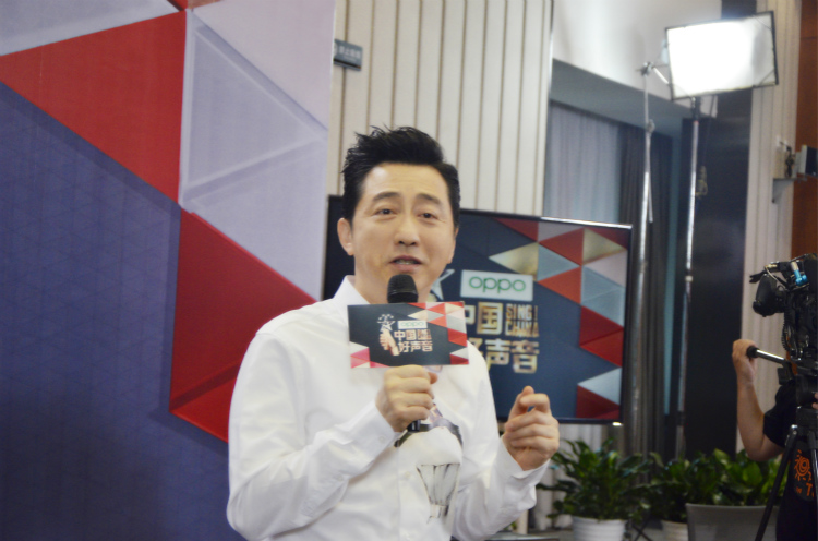 接受采访时,哈林直言《好声音》的新鲜感和未知性是自己所期待的