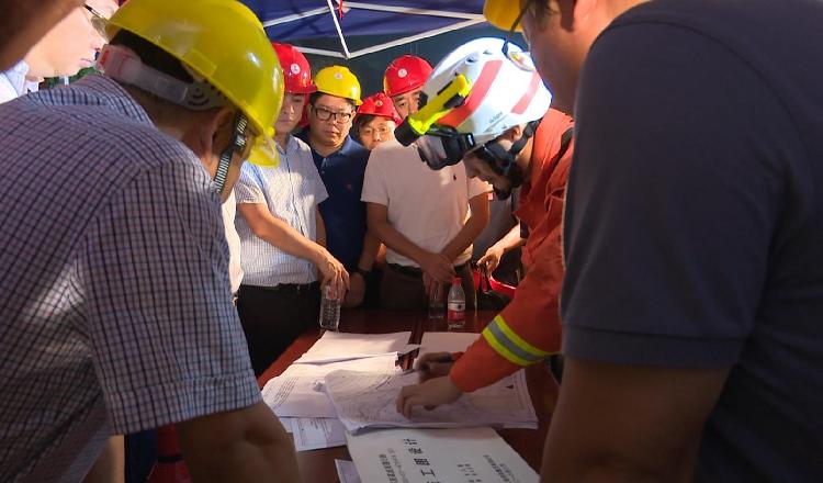 贵州三荔高速施工现场山体滑坡 已致3死3人失踪
