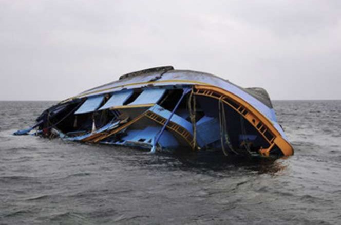16-die-as-boat-capsizes-in-India.jpg