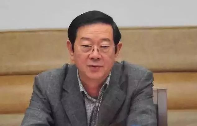 知事梳理发现,近期交通领域再现密集反腐信号,河南交通厅副厅长杨廷俊