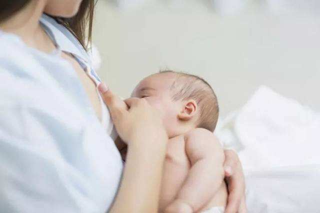 网购母乳不靠谱 应鼓励母乳亲喂:母乳指导靠谱吗