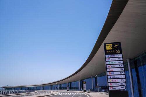 重庆机场T3航站楼即将投用 高速路多个下道口可前往.jpg